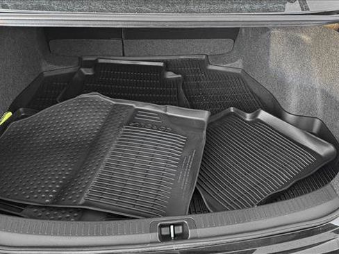 Certified 2025 Toyota Corolla SE image 8