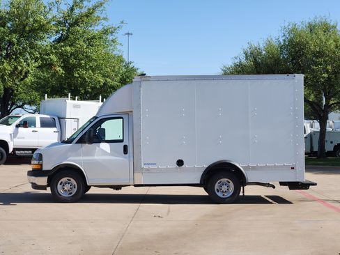 New 2025 Chevrolet Express 3500 w/ Power Convenience Package image 10