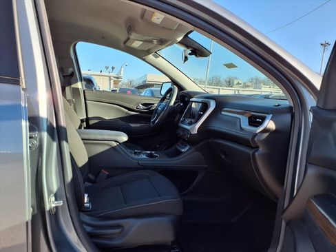 Used 2021 GMC Acadia SLE w/ Driver Convenience Package image 30