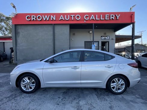 Used 2019 Hyundai Elantra Value Edition w/ Cargo Package FWD image 6