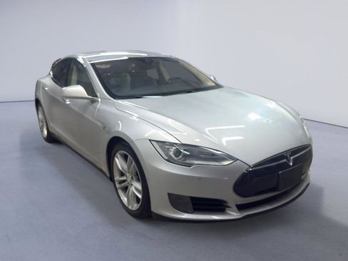 Used 2016 Tesla Model S 60D AWD/4WD image 1