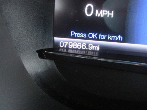 Used 2017 Ford Explorer XLT w/ Equipment Group 202A image 2