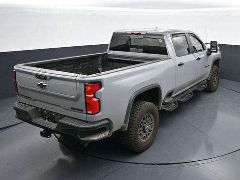 Used 2025 Chevrolet Silverado 2500 ZR2 w/ Technology Package AWD/4WD image 34