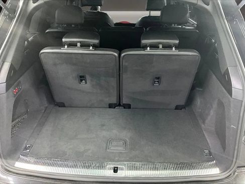 Used 2019 Audi Q7 3.0T Prestige w/ Prestige Package AWD/4WD image 20