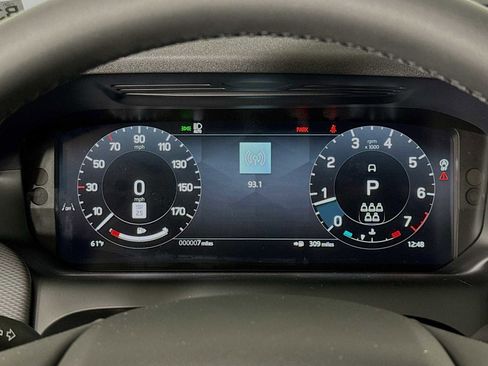 New 2026 Land Rover Discovery Sport Landmark image 12