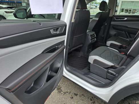 New 2026 Volkswagen Atlas Peak Edition AWD/4WD image 37