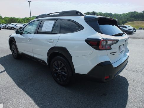Used 2025 Subaru Outback Onyx Edition AWD/4WD image 5