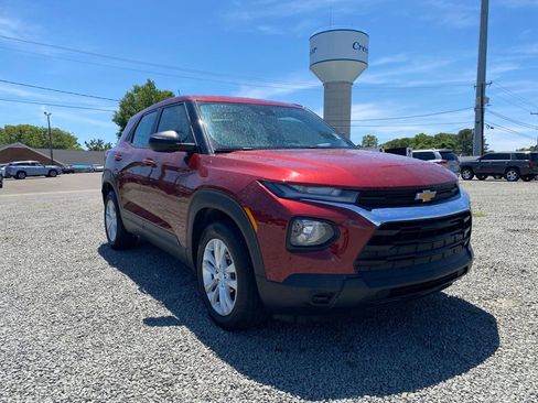 Used 2023 Chevrolet TrailBlazer LS FWD image 5