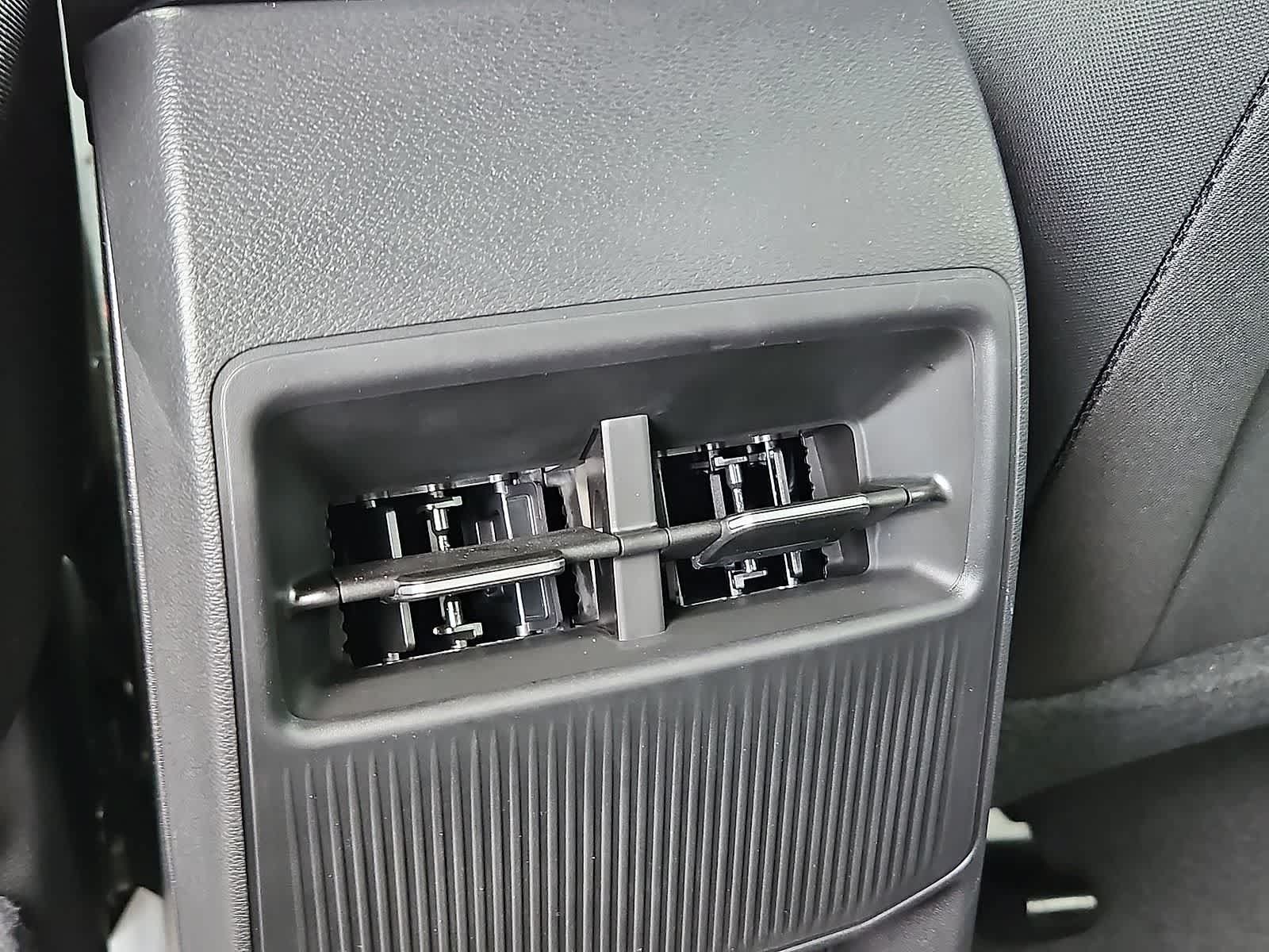Used 2026 Jeep Cherokee AWD/4WD image 26