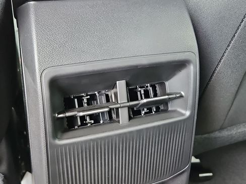 Used 2026 Jeep Cherokee AWD/4WD image 26