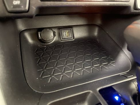 Certified 2025 Toyota RAV4 LE FWD image 30