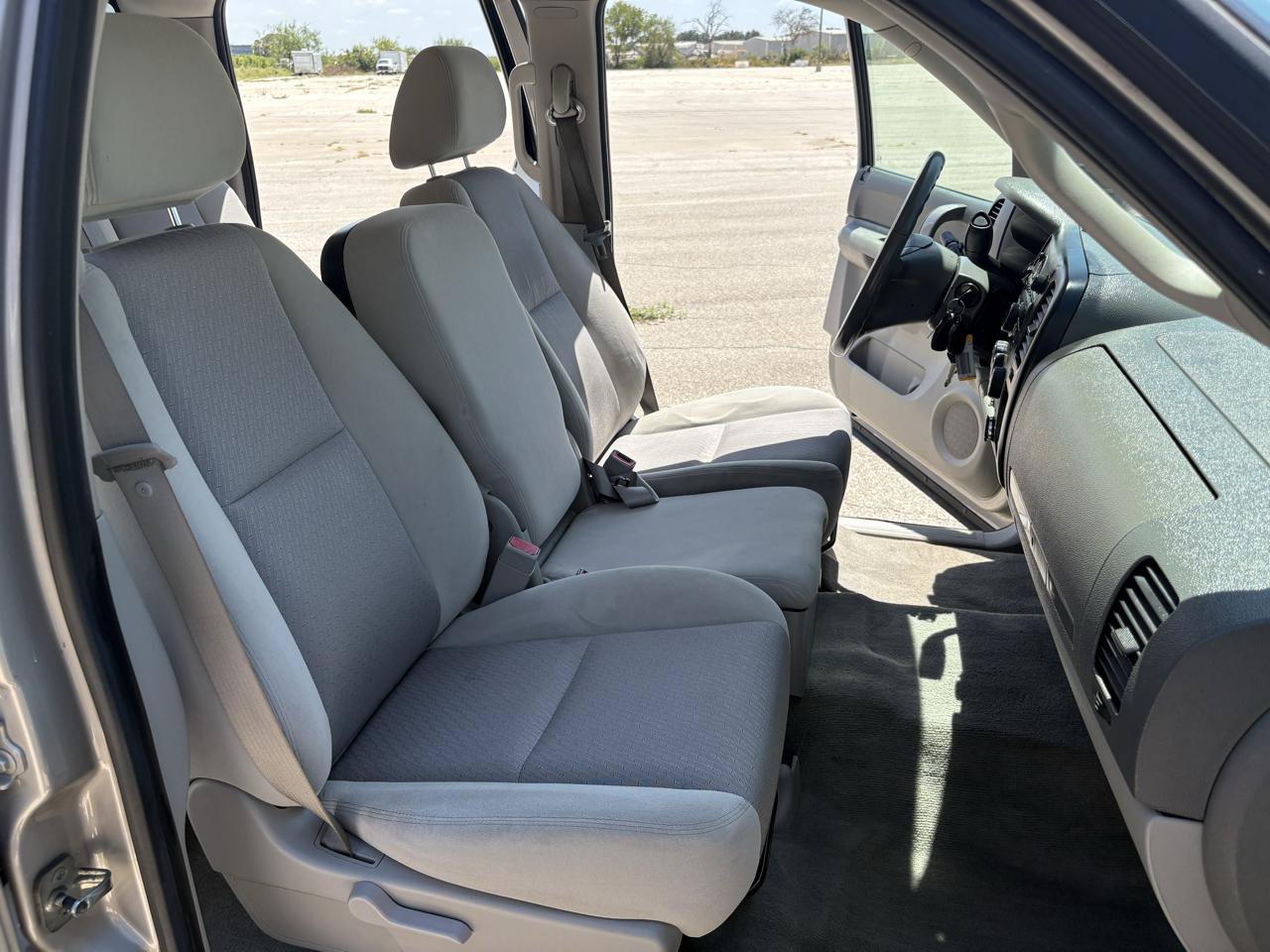Used 2009 GMC Sierra 1500 SLE w/ Power Pack Plus RWD image 27