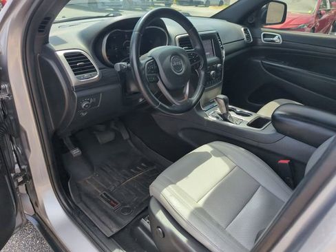 Used 2021 Jeep Grand Cherokee Laredo AWD/4WD image 10