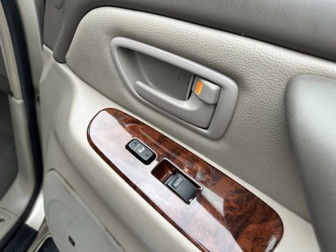 Used 2007 Toyota Sequoia Limited image 21