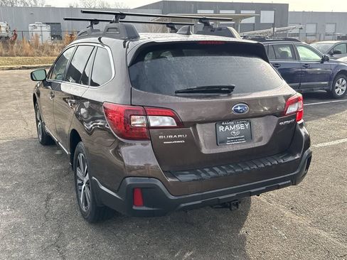 Used 2019 Subaru Outback 2.5i Limited w/ Popular Package #2 image 4