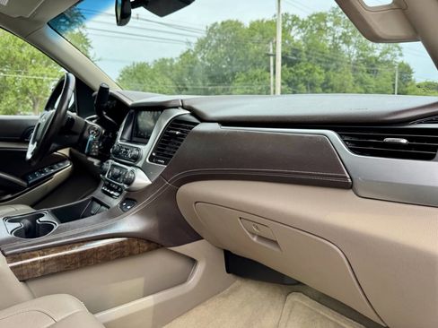 Used 2016 Chevrolet Suburban LT AWD/4WD image 27