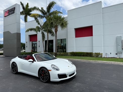 Used 2017 Porsche 911 Carrera S RWD image 1