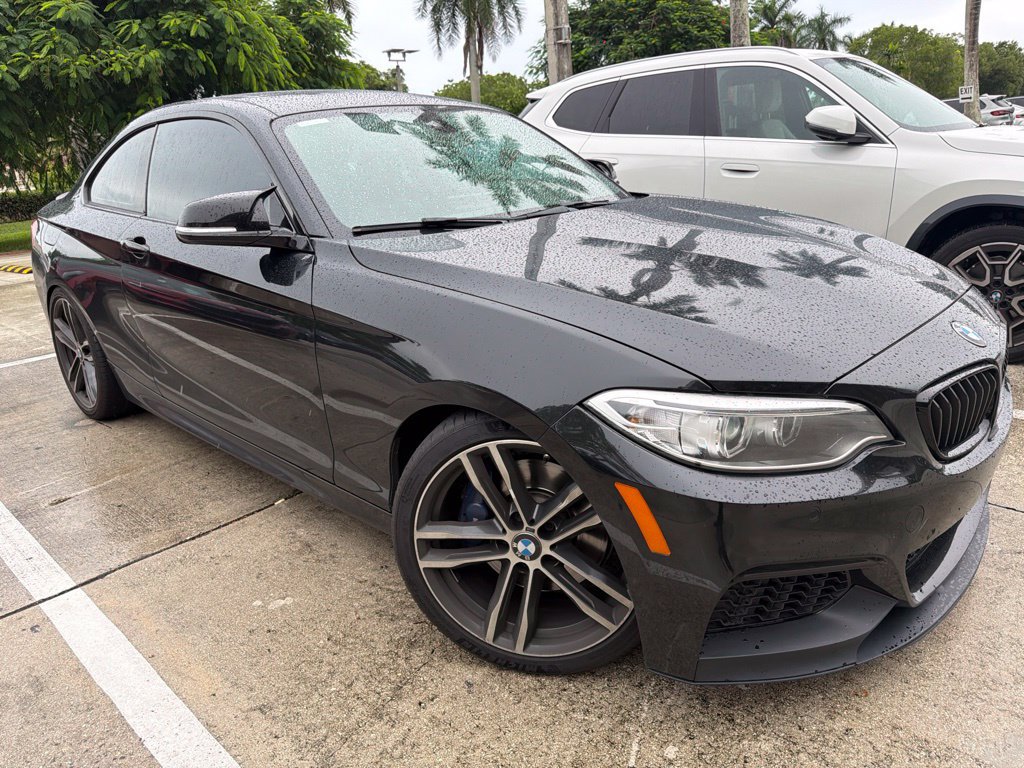 Used 2017 BMW M240i Coupe RWD image 1