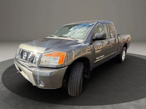 Used 2011 Nissan Titan SV w/ SV Value Truck Pkg image 36