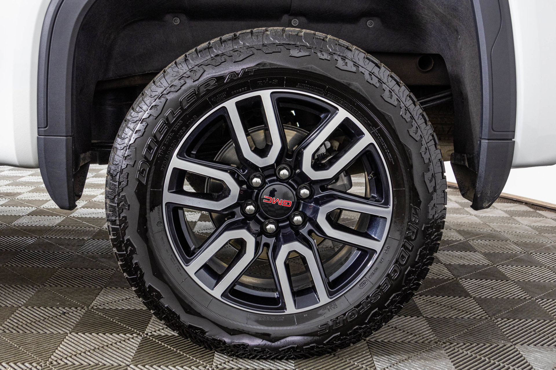 Used 2026 GMC Sierra 1500 AT4 w/ AT4 Premium Package AWD/4WD image 60