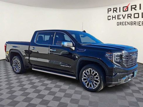 Used 2024 GMC Sierra 1500 Denali Ultimate image 2