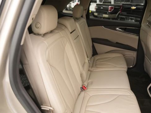 Used 2017 Lincoln MKX Select w/ Select Plus Package image 16