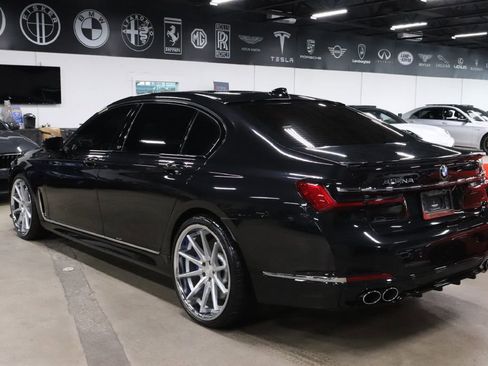 Used 2022 BMW ALPINA B7 xDrive image 3