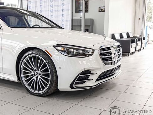 Used 2023 Mercedes-Benz S 500 4MATIC w/ AMG Line image 4