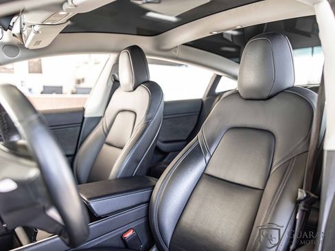 Used 2018 Tesla Model 3 Long Range image 16