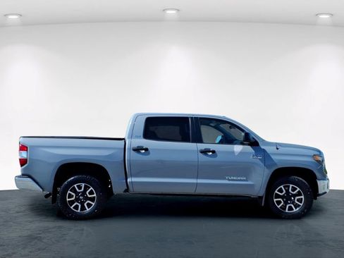 Used 2019 Toyota Tundra SR5 AWD/4WD image 5