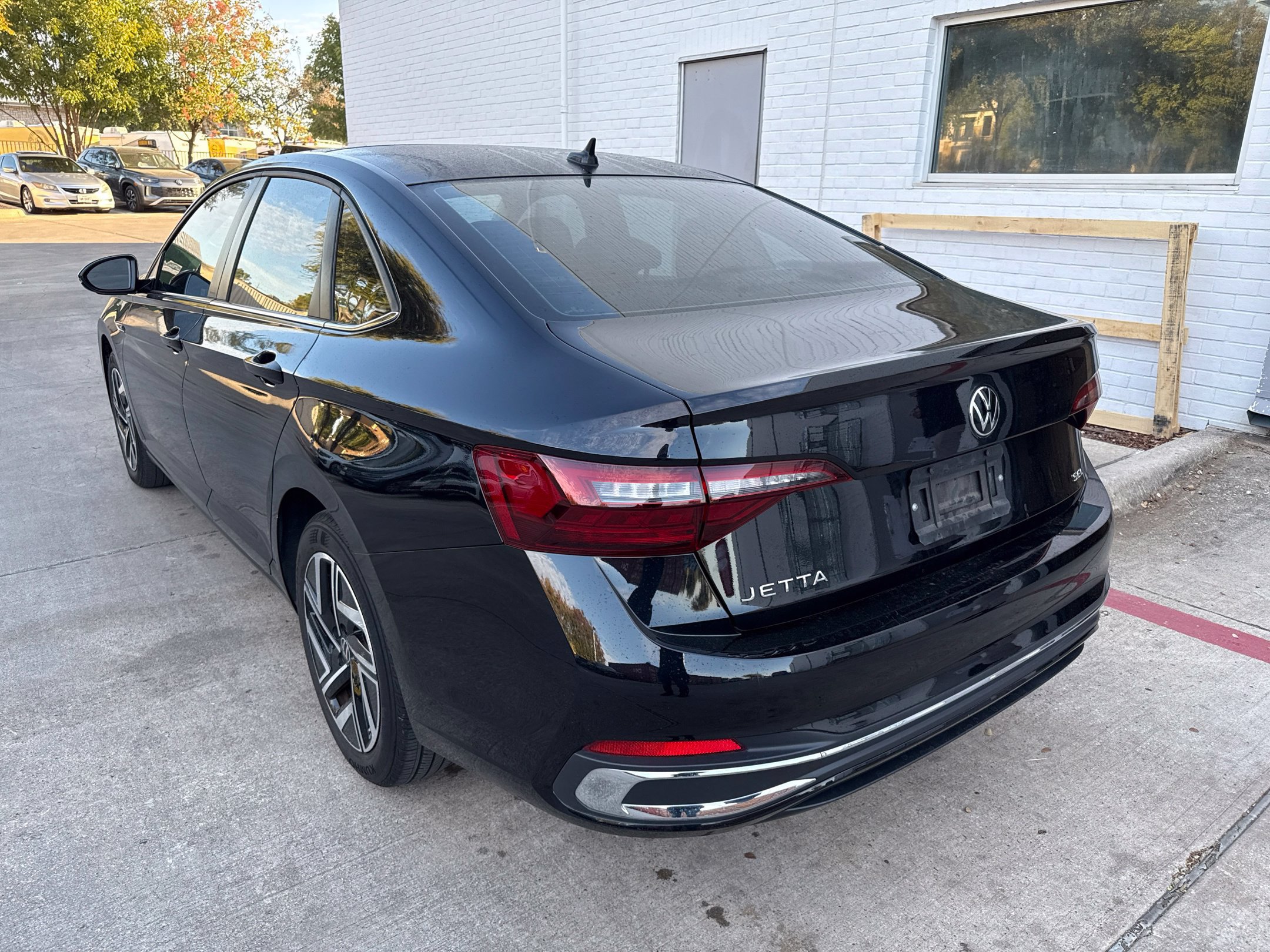 Used 2024 Volkswagen Jetta SEL FWD image 6