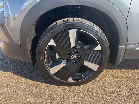 New 2026 Nissan Kicks SR w/ SR Premium Package image 8