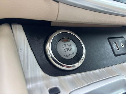 Used 2018 Nissan Murano Platinum FWD image 41
