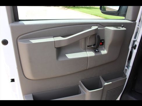 Used 2024 Chevrolet Express 3500 LT w/ LT Preferred Equipment Group RWD image 24
