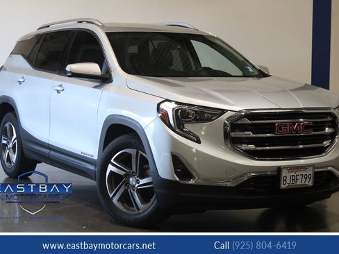 Used 2019 GMC Terrain SLT w/ Preferred Package FWD image 1
