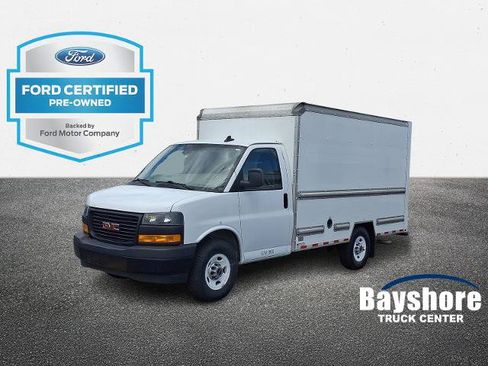 Used 2021 GMC Savana 3500 w/ Power Convenience Package RWD image 1