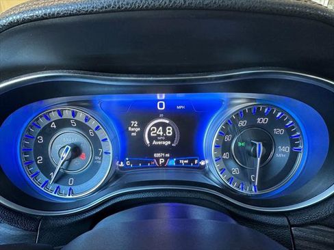 Certified 2021 Chrysler 300 Touring image 32
