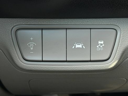 Used 2020 Kia Forte LXS FWD image 29