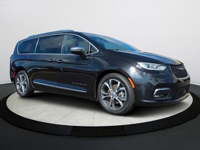 Used 2022 Chrysler Pacifica Pinnacle