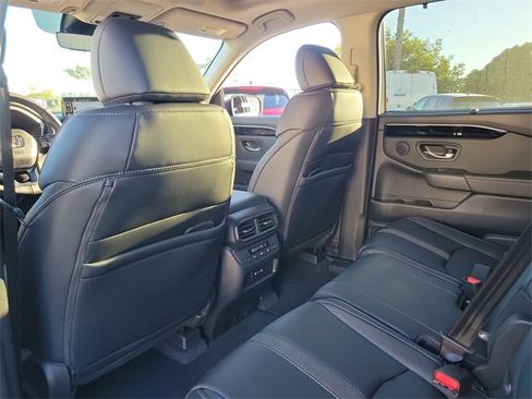 New 2025 Honda Pilot Touring image 14