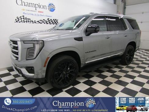 Used 2025 GMC Yukon Elevation w/ LPO, Yukon Black Package image 10