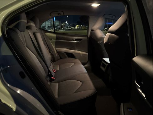 Used 2024 Toyota Camry LE image 28