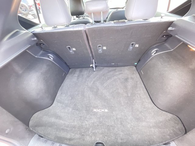 Used 2023 Nissan Kicks SR w/ SR Premium Package FWD image 32