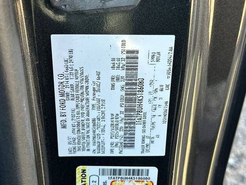 Used 2019 Ford Mustang Premium image 30