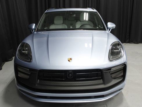 New 2026 Porsche Macan GTS image 7