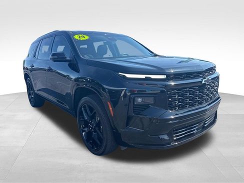 Used 2024 Chevrolet Traverse RS AWD/4WD image 8