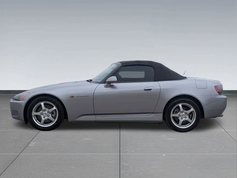 Used 2003 Honda S2000 image 2