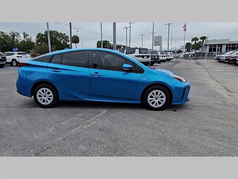 Used 2019 Toyota Prius LE image 34