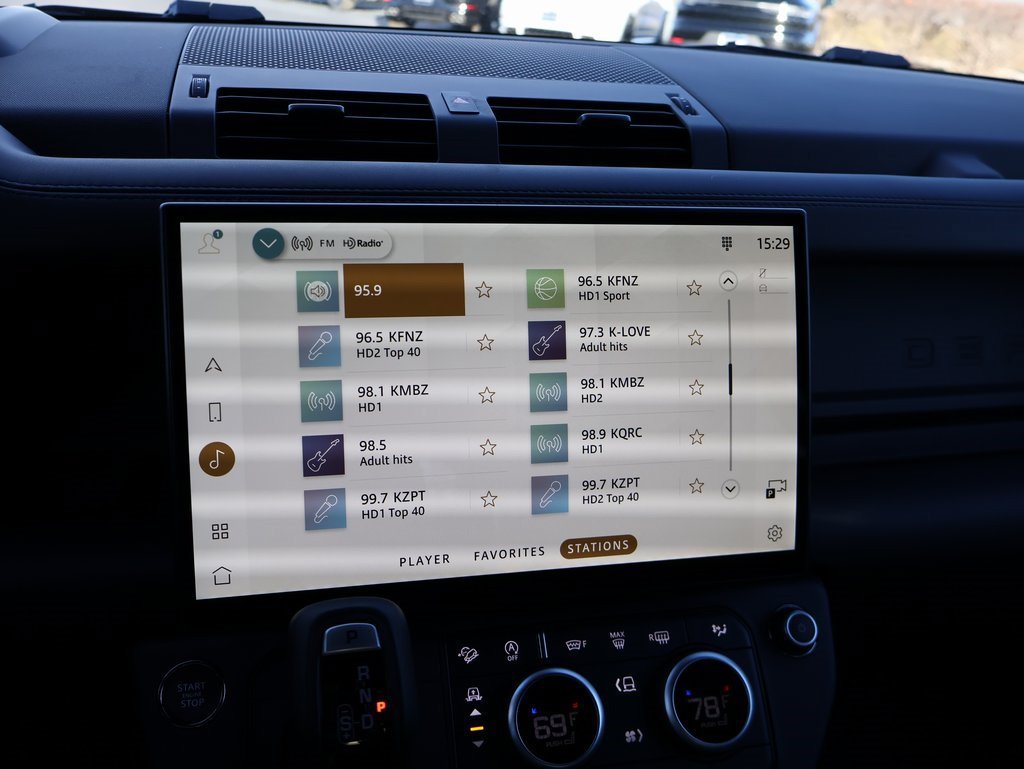 New 2026 Land Rover Defender 110 X-Dynamic SE AWD/4WD image 20