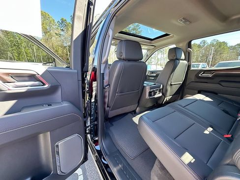 New 2026 GMC Sierra 1500 Denali w/ Denali Reserve Package image 17